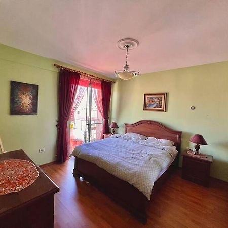 Central Tirana Flat Near Bazaar Екстер'єр фото
