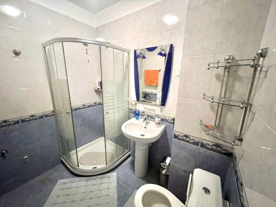 Central Tirana Flat Near Bazaar Екстер'єр фото